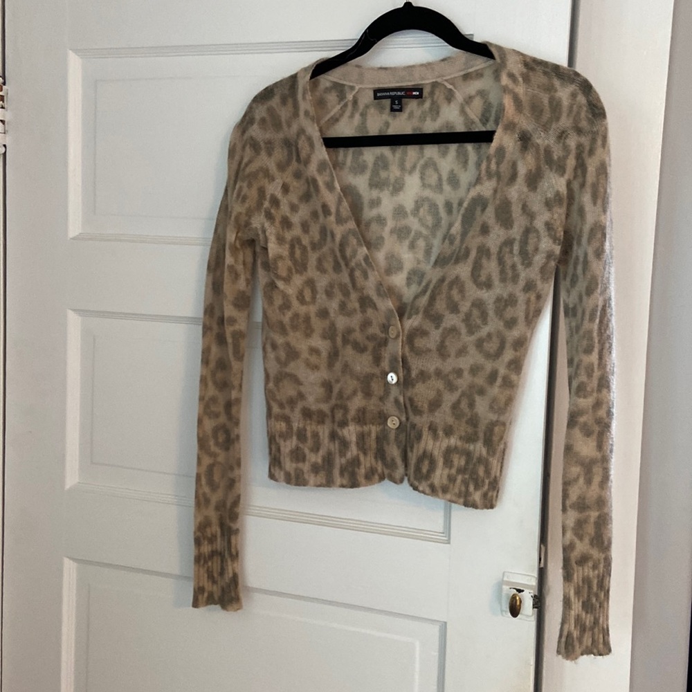 Banana Republic size small leopard print wool sweater
